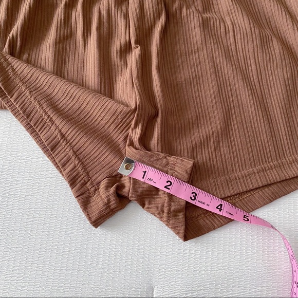 Brown Short Ribbed Stretchy Shorts - Picture 7 of 11